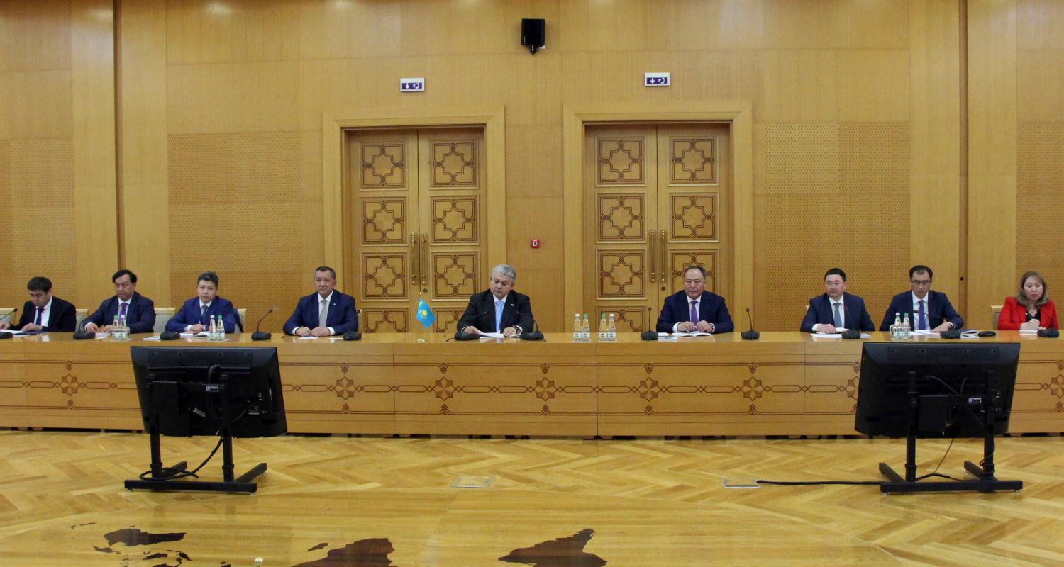 В МИД Туркменистана прошел очередной раунд туркмено-казахстанских межмидовских консультаций