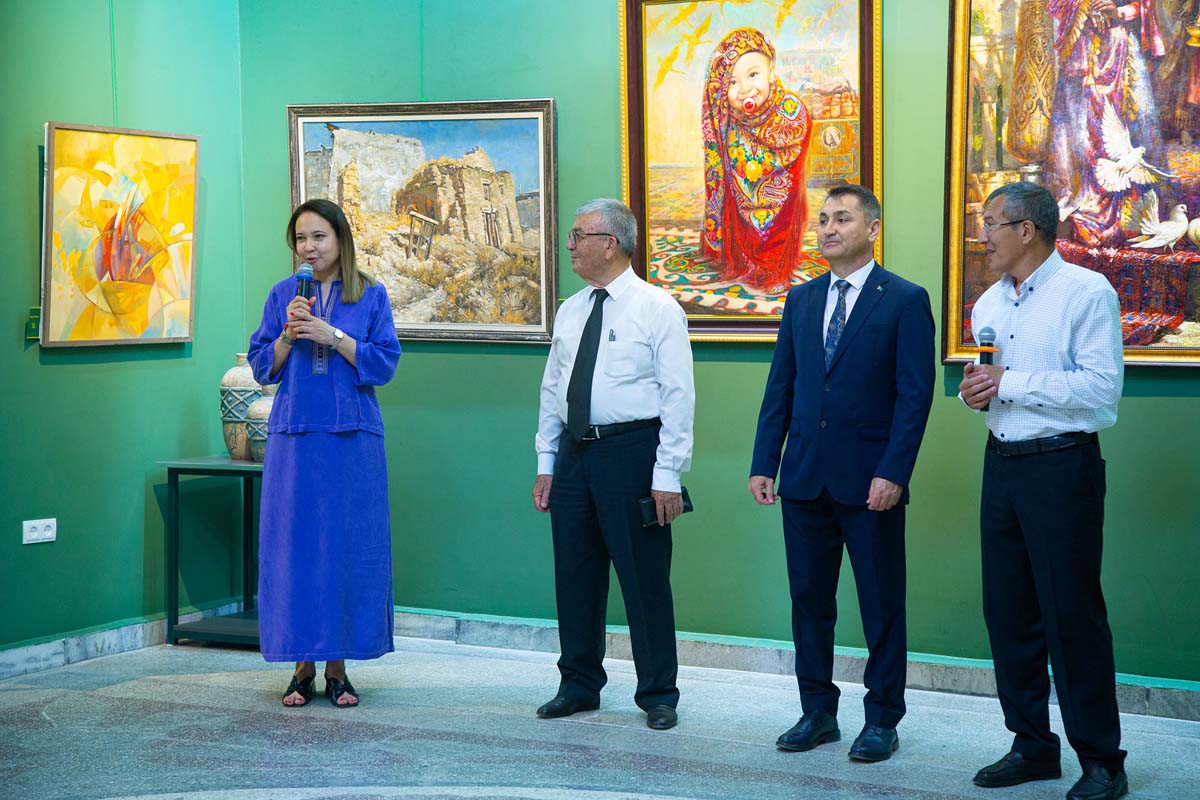 A New Exhibition Opens at the Art Gallery