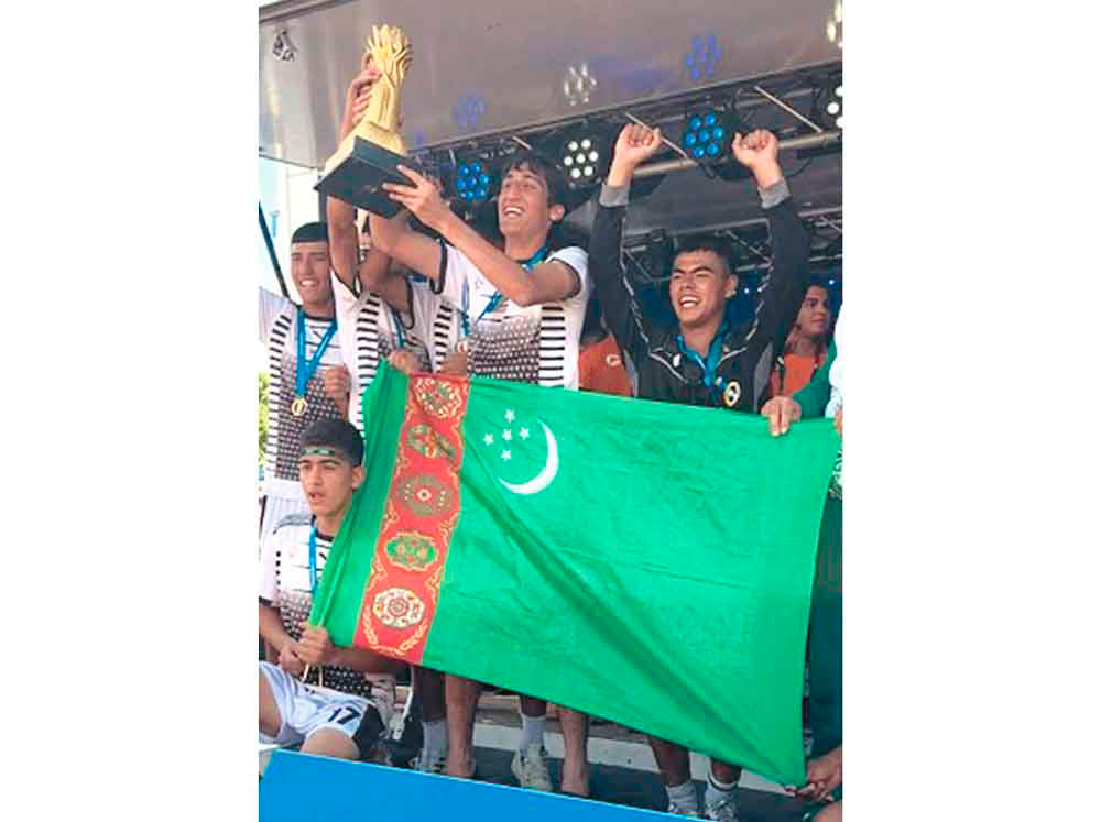 Inklýuziw sportuň dabarasy: türkmen futbolçylary Şwesiýada geçirilen «Gothia Cup» kubogynyň eýesi boldular