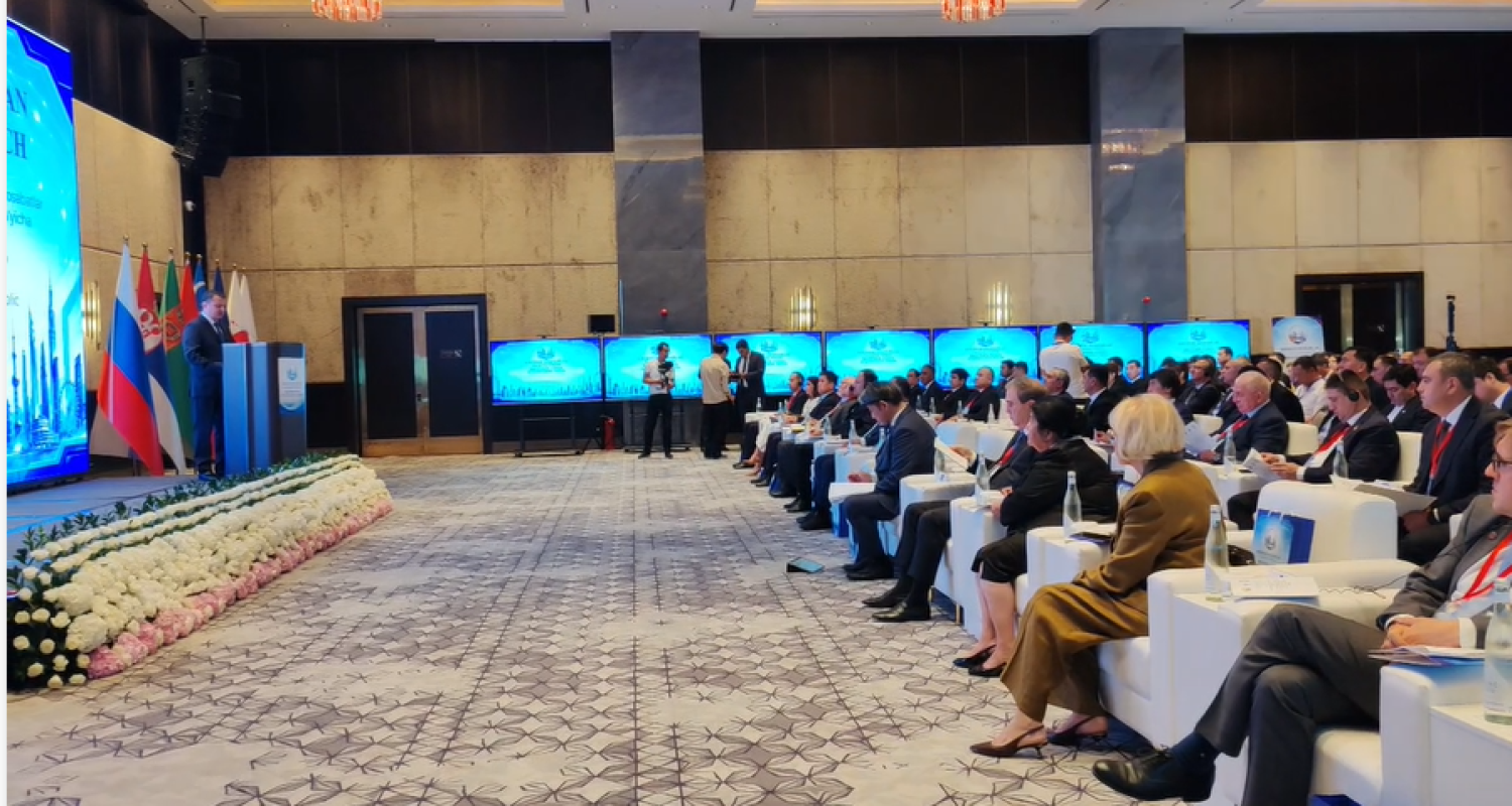 Aşgabat şäheriniň häkimi dogan şäherleriň birinji halkara forumyna gatnaşdy