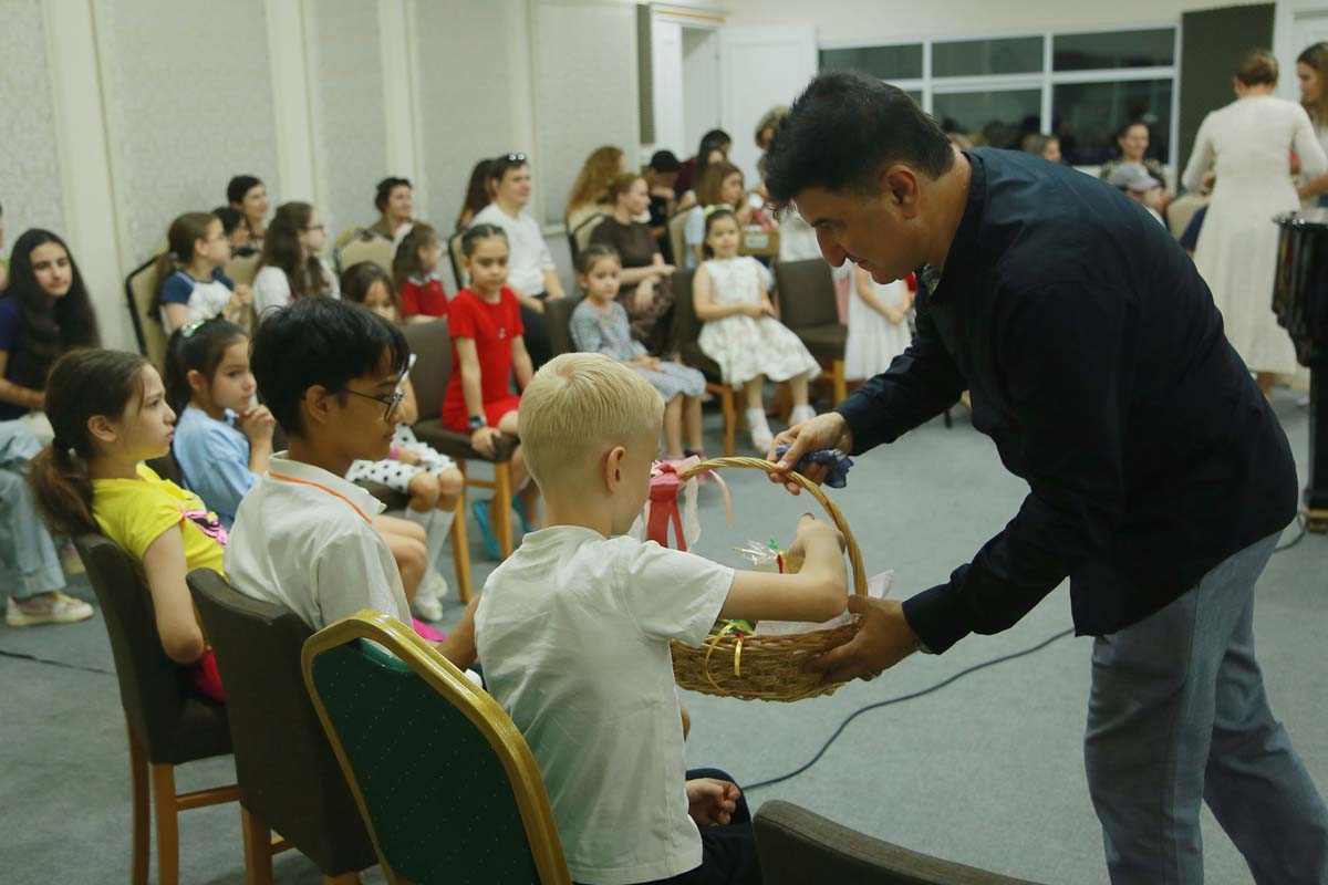 Vladimir Mkrtumov Becomes a Real Detective in an Investigation into Musical Mysteries