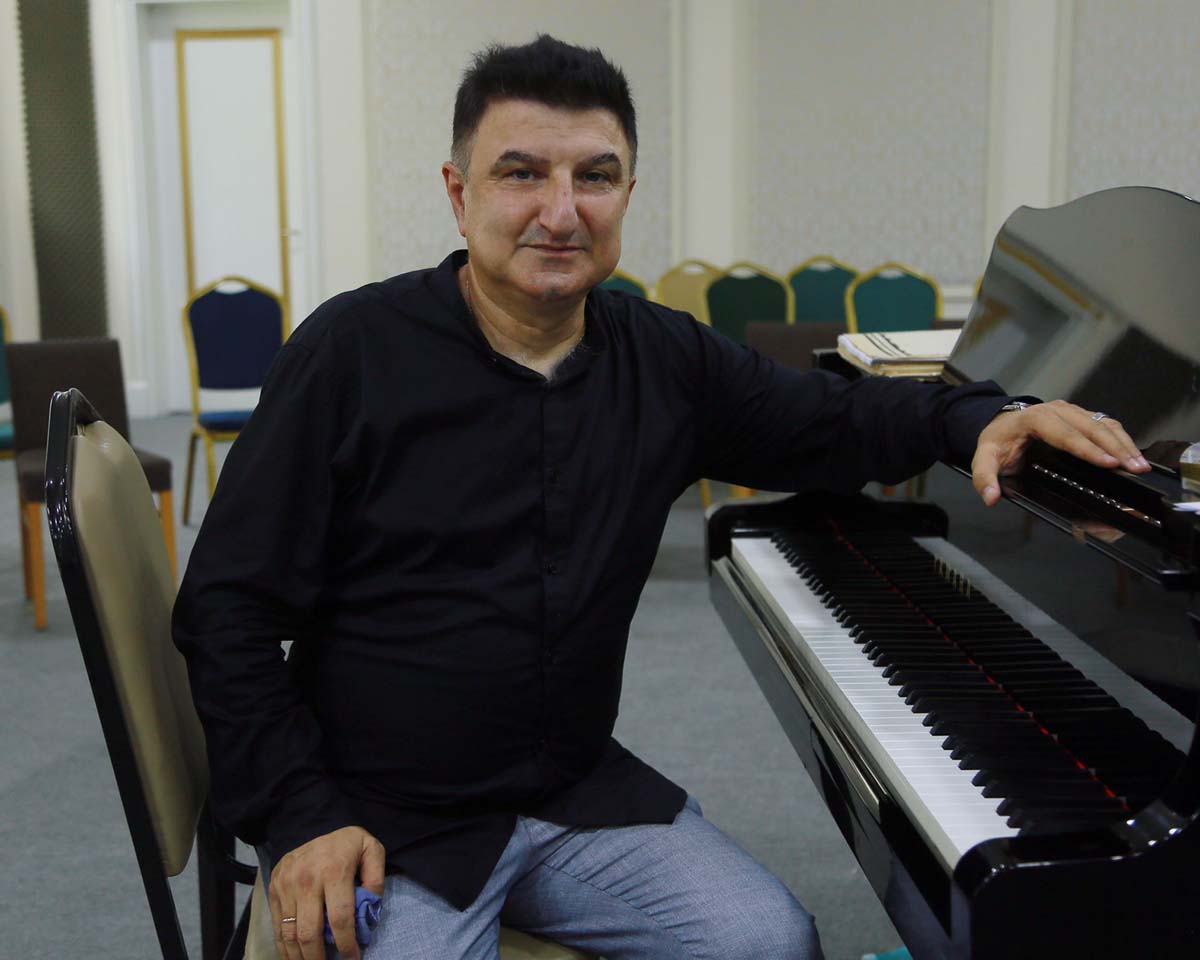Vladimir Mkrtumov Becomes a Real Detective in an Investigation into Musical Mysteries