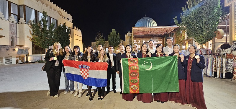 Turkmen Women Chess Players Win Silver Medals in Category “B” at the Olympiad in Samarkand