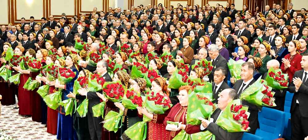 Славные события в честь профессионального праздника