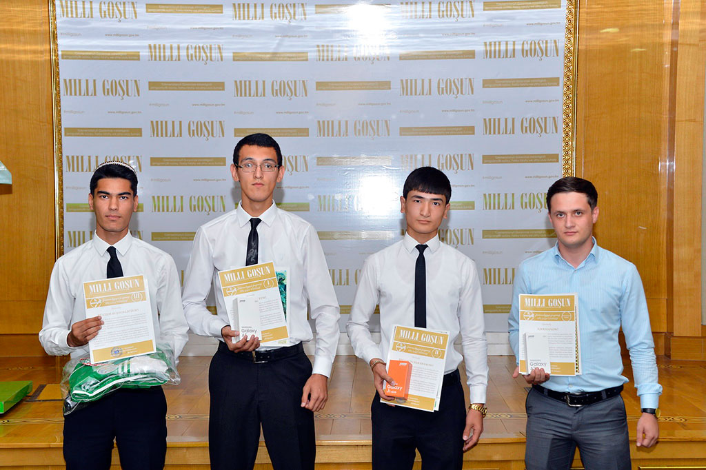 news-photo