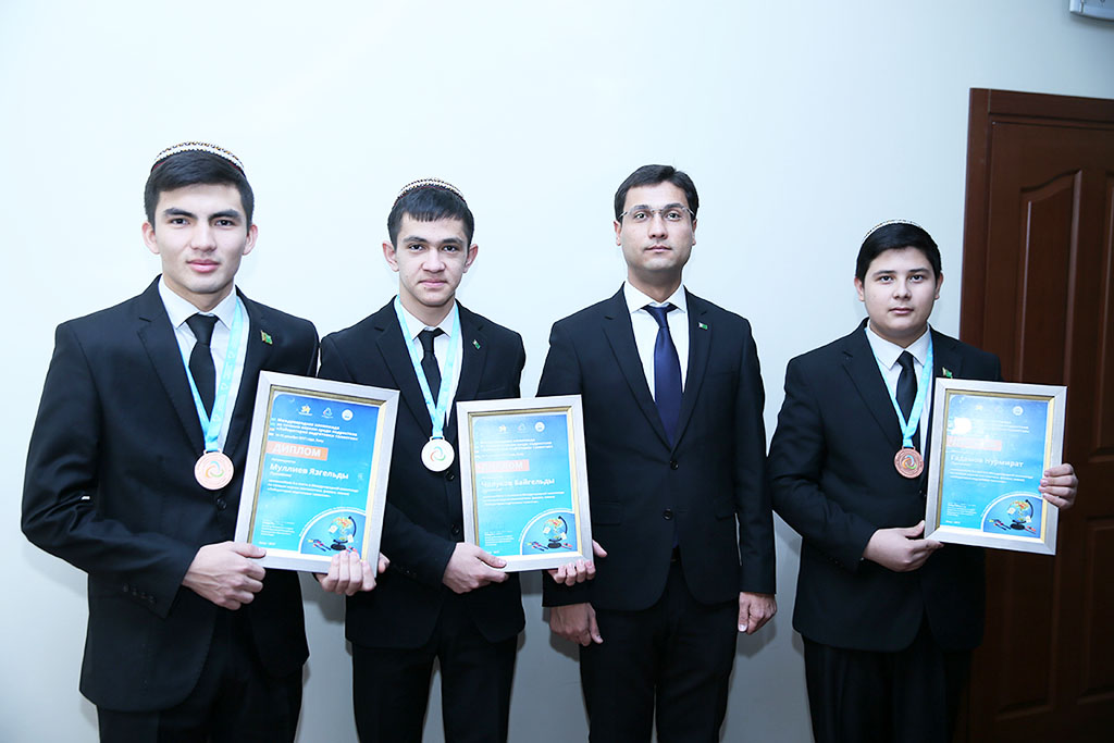 news-photo