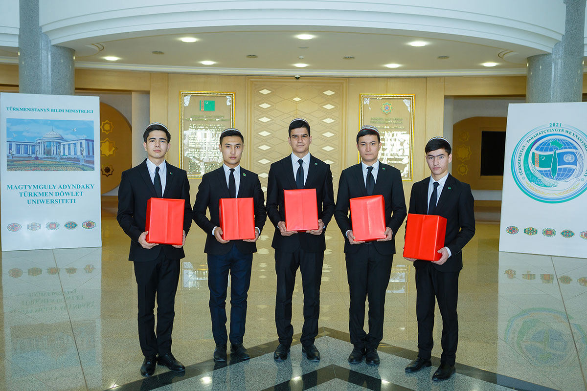 news-photo