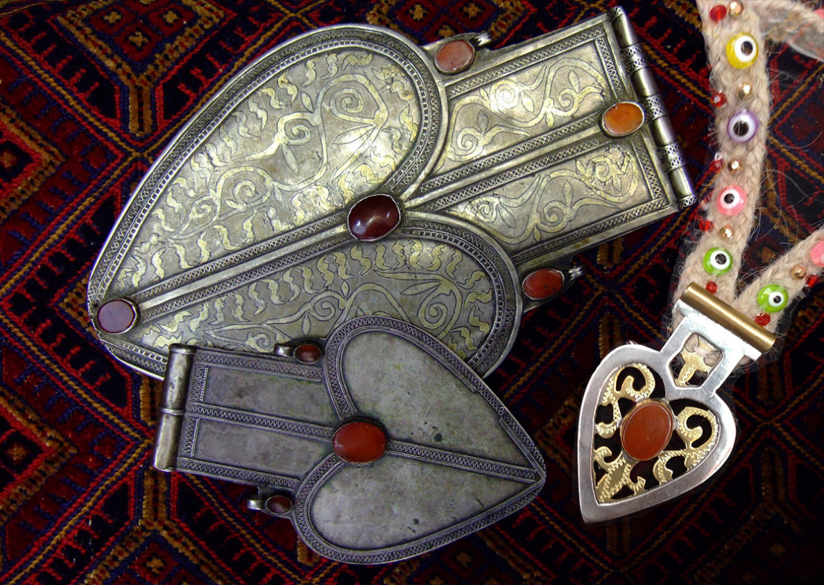 FEBRUARY 14 − ST. VALENTINE’S DAY