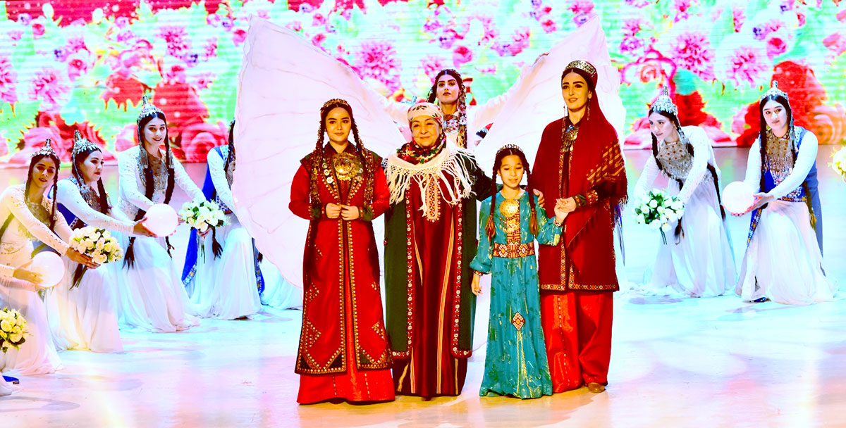 Halkara zenanlar güni mynasybetli baýramçylyk konserti