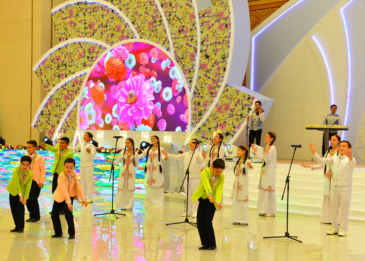 Halkara zenanlar güni mynasybetli guralan dabaralar