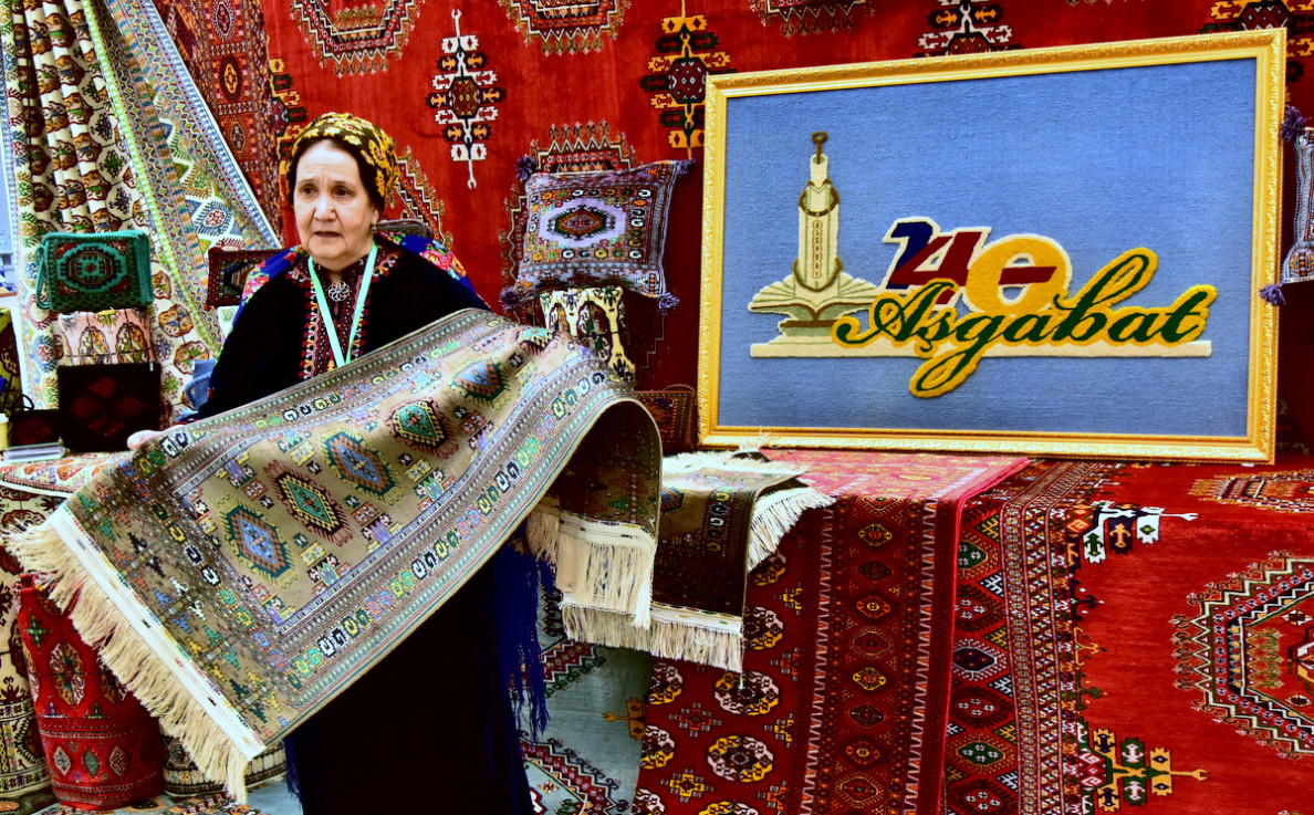 Exhibition and conference of the UIET: Achievements and potential of Turkmen business
