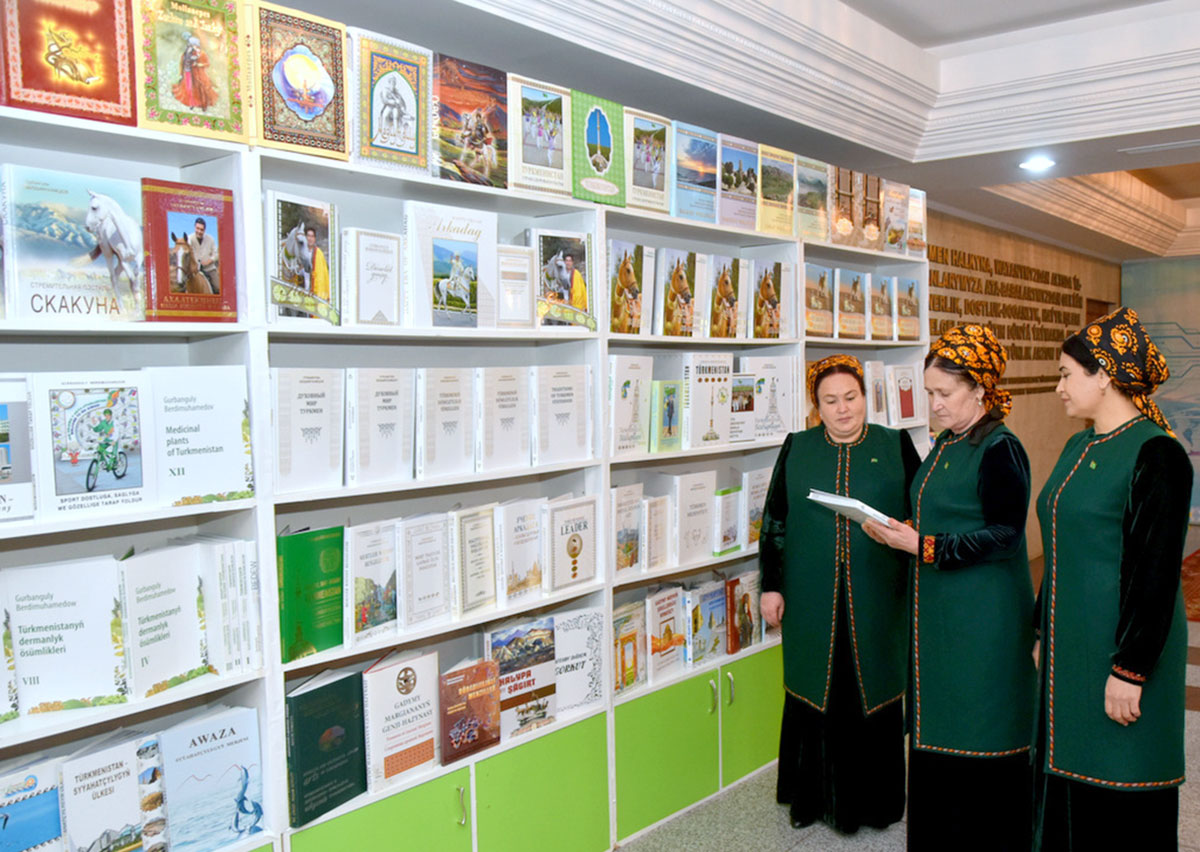 Türkmenistanda Milli Geňeşiň Halk Maslahatynyň agzalarynyň ilkinji saýlawlary geçirildi