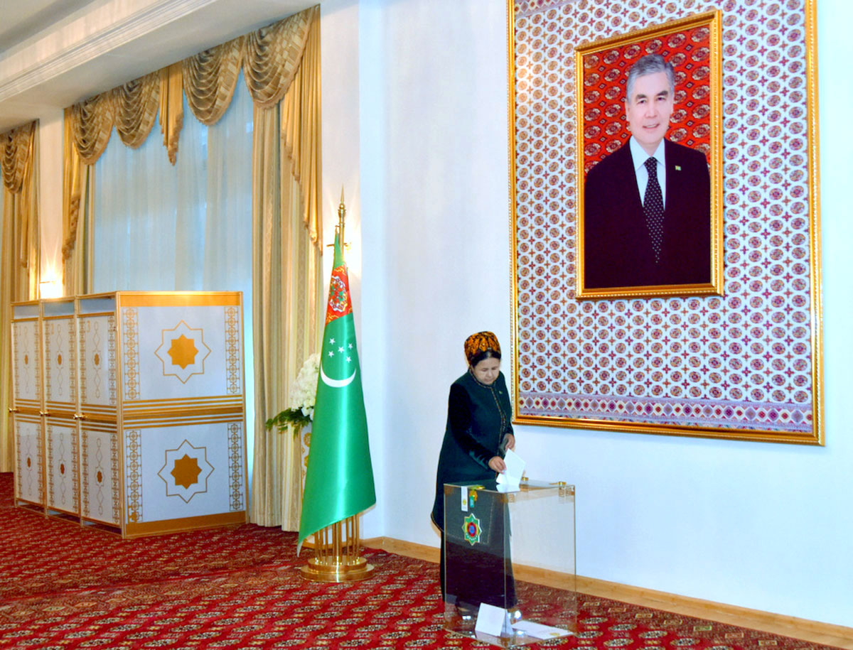 Türkmenistanda Milli Geňeşiň Halk Maslahatynyň agzalarynyň ilkinji saýlawlary geçirildi