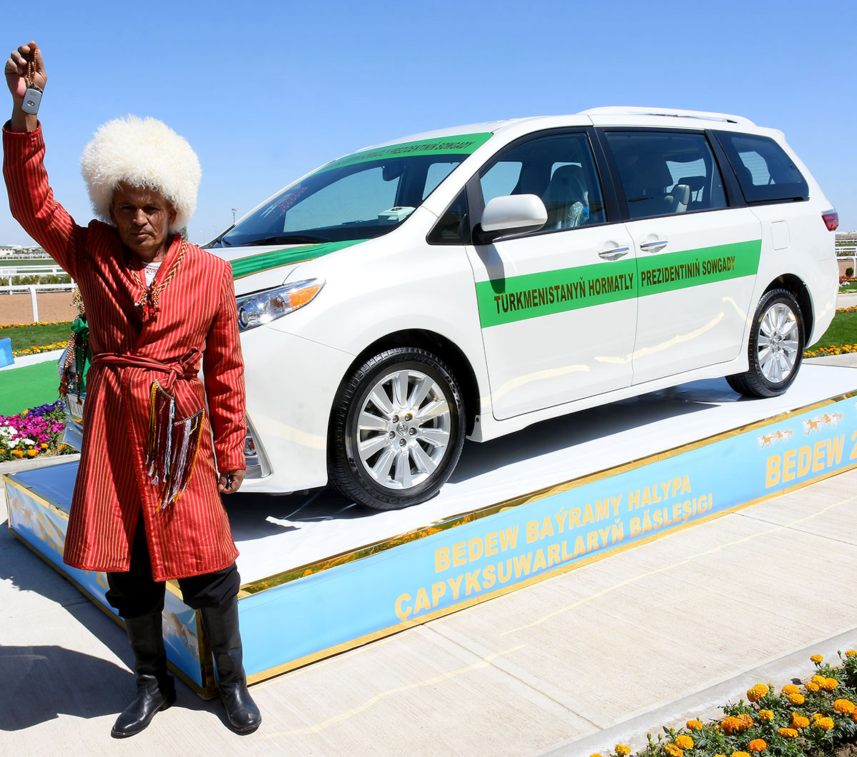 The events in Mary Region in honor Turkmen horse: races and conference