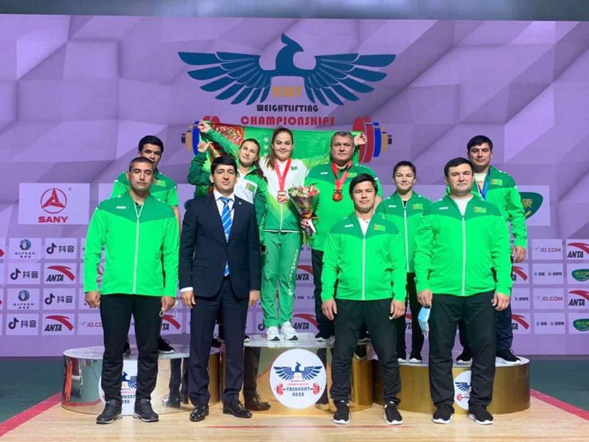 Айсолтан Тойчиева – в числе призёров чемпионата Азии по тяжелой атлетике