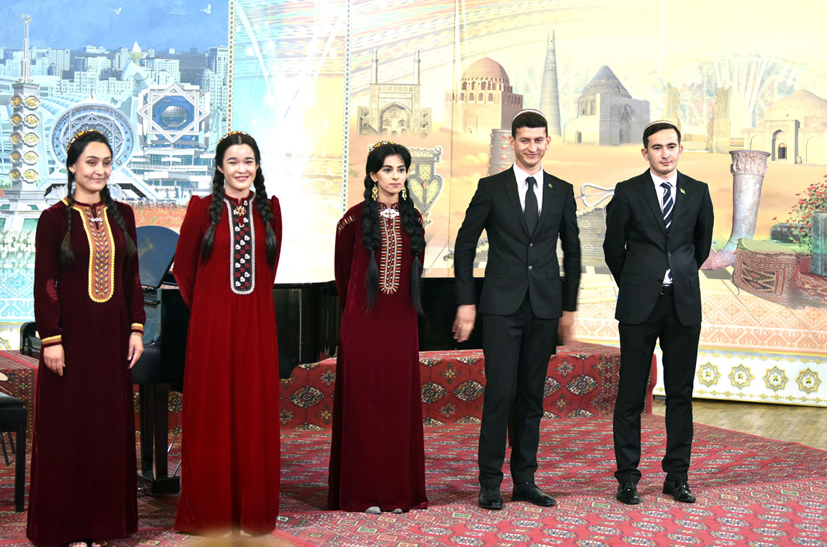 Конкурс вокалистов в национальной консерватории: новые имена, яркие выступления