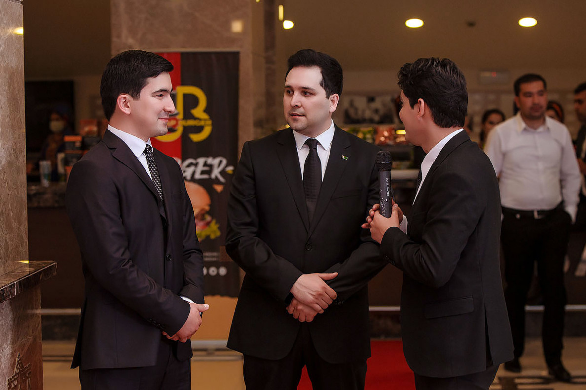 Turkmen Movie Week Kicks Off with Premiere of ‘Durmuş Kyssalary’