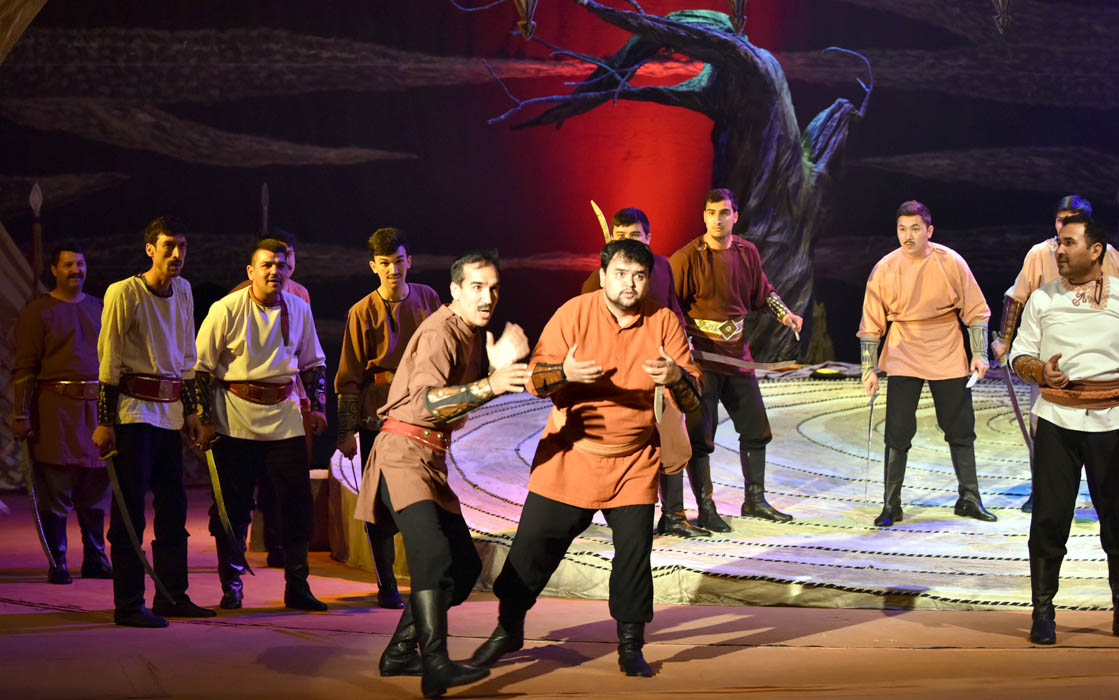 Праздник для поклонников сценического искусства: лучшие работы туркменских театров в фестивальной орбите