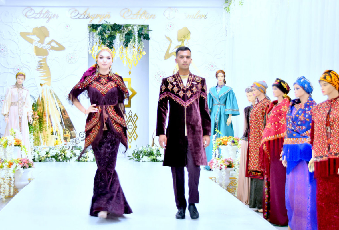 An Ethno-Style Fashion Show in the Heart of the Turkmen Capital