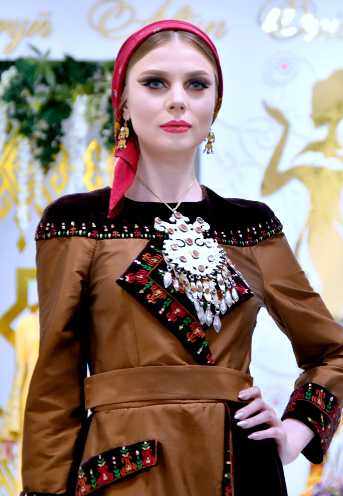 An Ethno-Style Fashion Show in the Heart of the Turkmen Capital