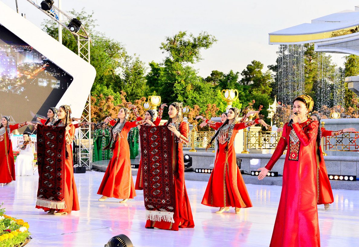 Concert of art masters is held at “White City Ashgabat” Monument