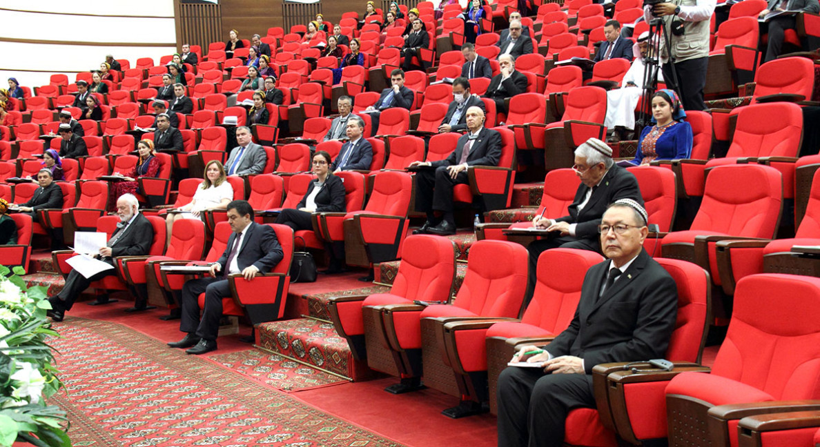 Representatives of the Foreign Ministry and diplomatic corps participate in the presentation of Russian translation of book “White City Ashgabat”