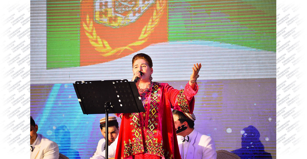 Ýurdumyzda “Soňky jaň” we Aşgabat şäheriniň güni mynasybetli dabaralar geçirildi