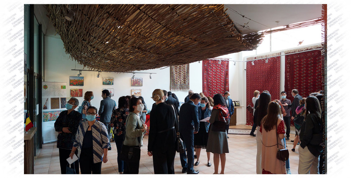 Exhibition dedicated to Turkmen carpet weaving is launched in the capital of Romania