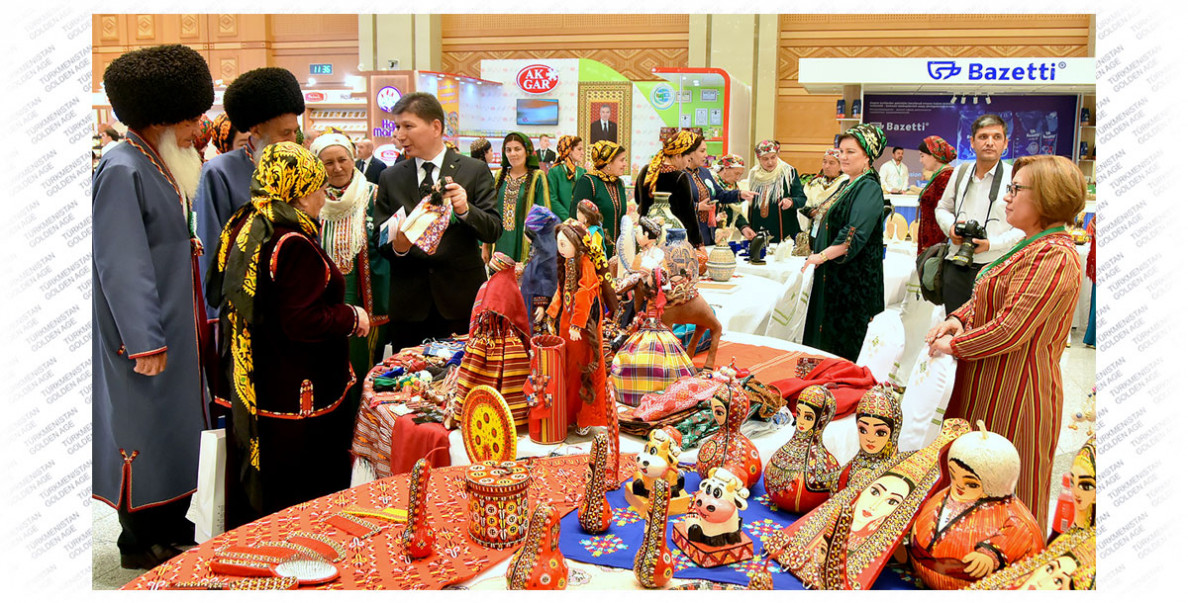 Exhibition and conference, honoring of masters and concert: Celebration of Turkmen Carpet Day