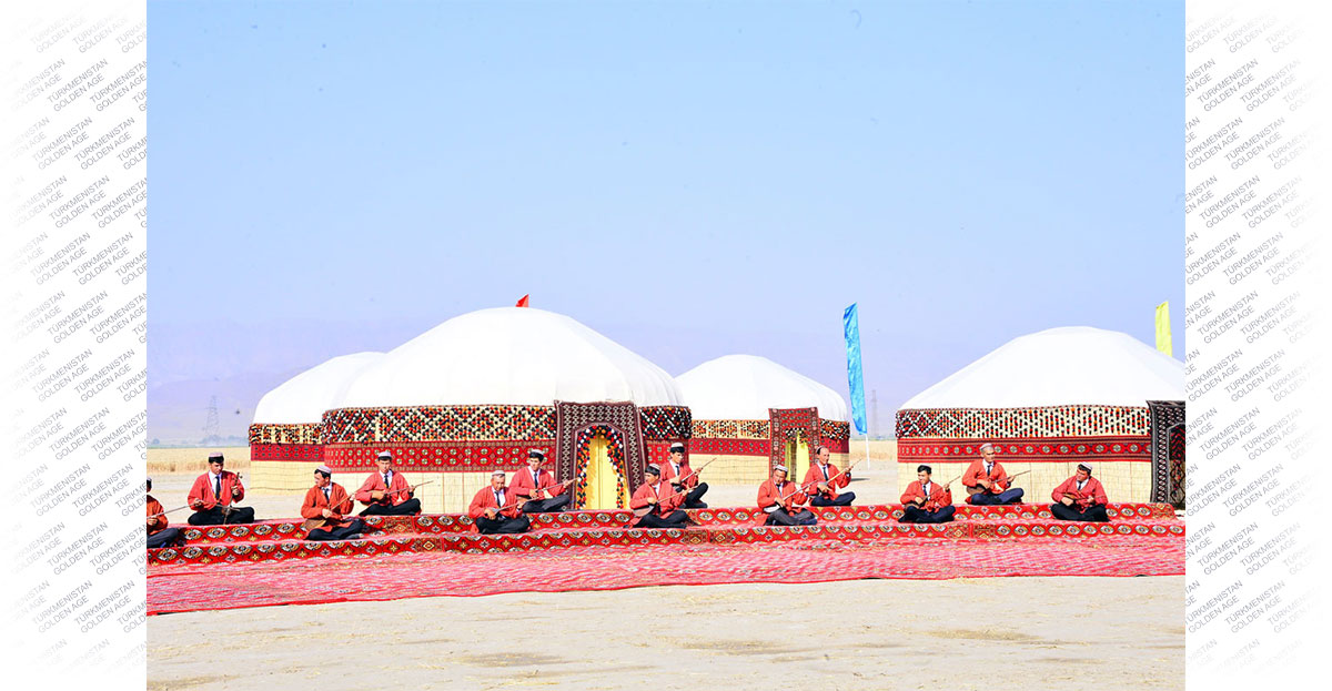 Türkmenistanda galla oragyna badalga berildi