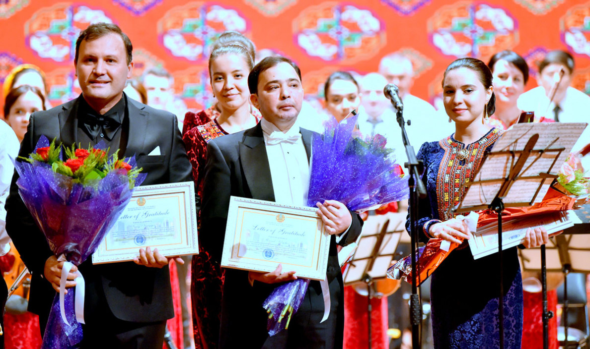 Art without limits: The Ambassador of Kazakhstan awards Honorary Diplomas to the Symphonic Orchestra of Turkmenistan