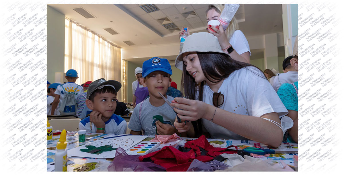 Делегация ЕС в Туркменистане провела детский фестиваль в Гекдере