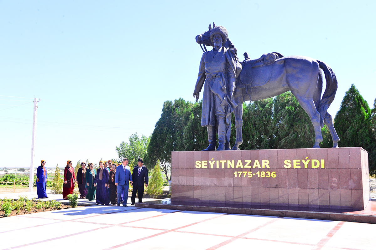 Halkymyzyň döredijilik däpleri baýlaşýar