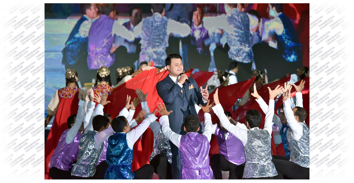 Праздничный концерт в честь Аркадага туркменского народа