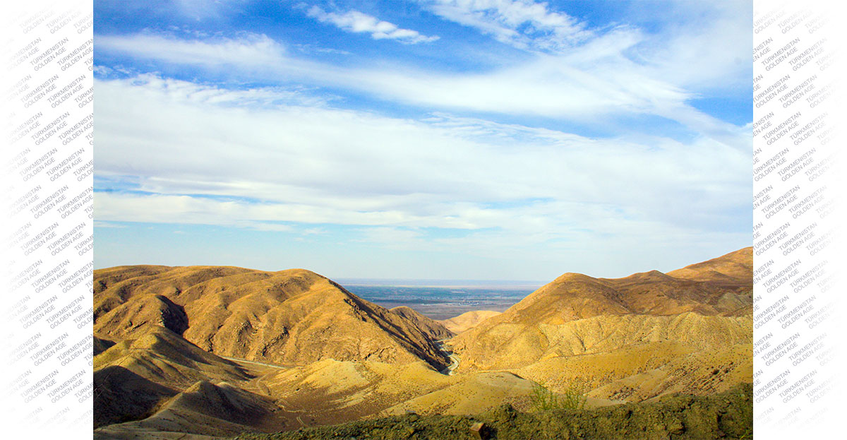 The aromas of herbs and the coolness of mountain gorges
