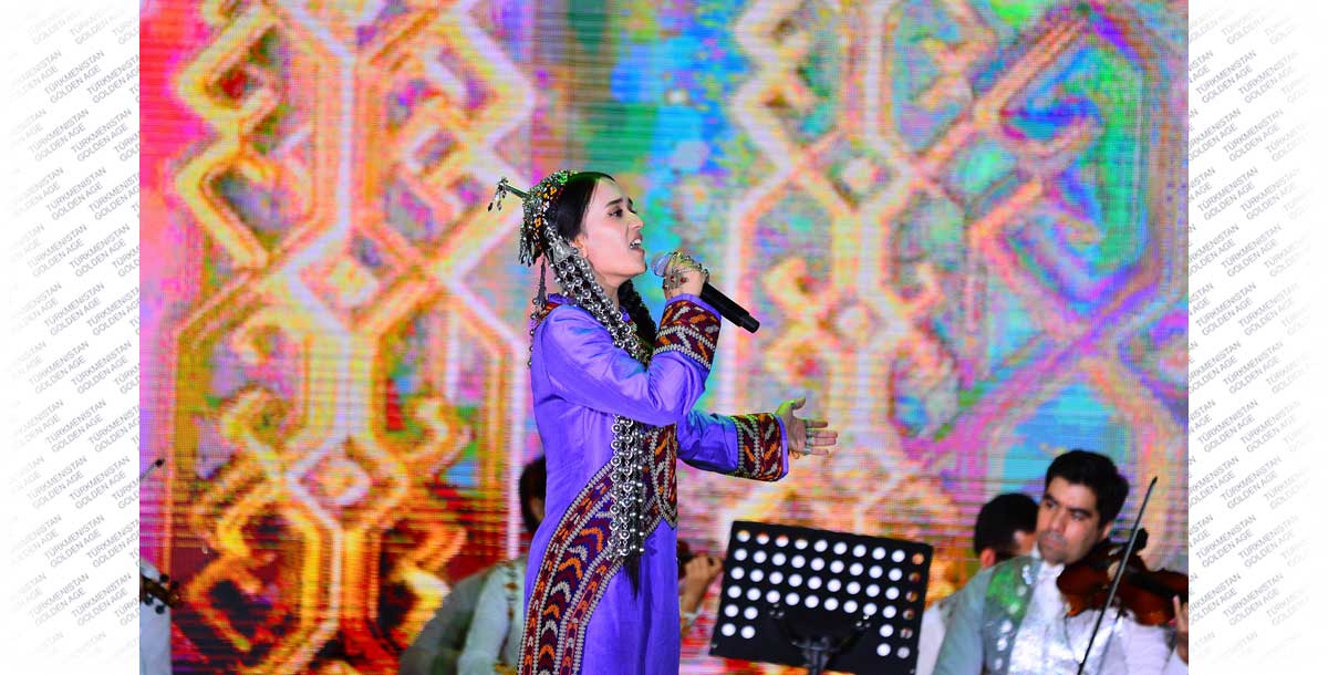 Ýaş zehinleriň aýdymlary Watanymyzyň şanyna belentden ýaňlanýar “Ýaňlan, Diýarym!” telebäsleşiginiň jemleýji tapgyry