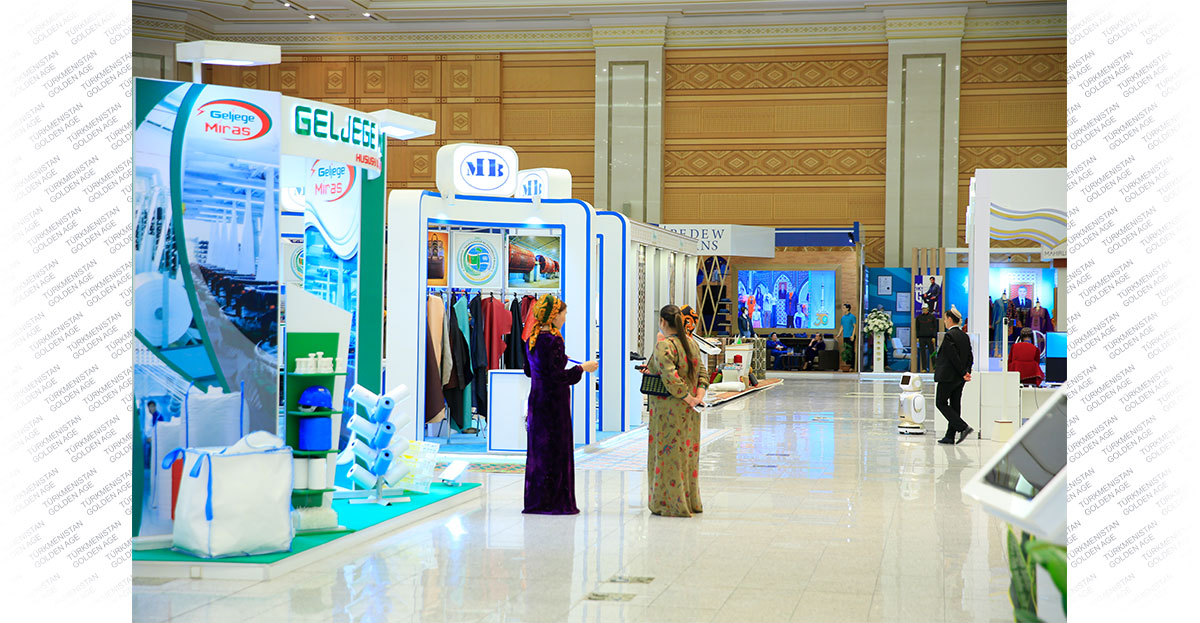 The Exhibition of achievements of the national economy starts its work