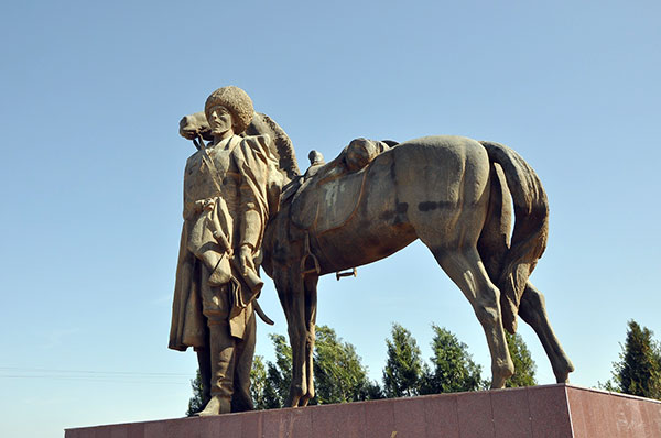 Одна из страниц в истории Карабекаульского этрапа Лебапского велаята связана с именем классика туркменской поэзии и полководца Сейитназара Сейди