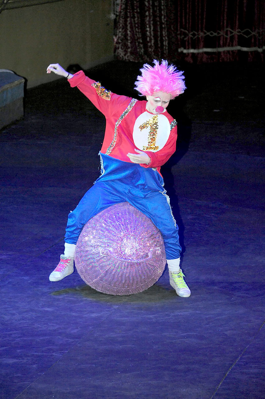 Ашхабадской публике представлена туркмено-американская цирковая программа 