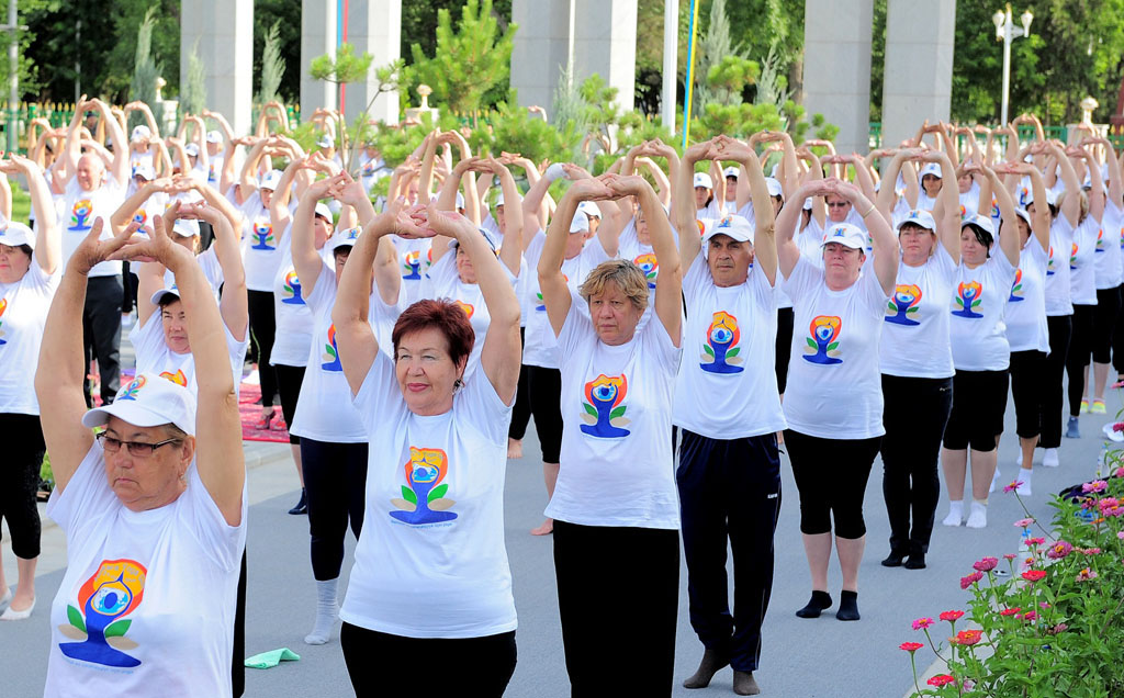 Massive yoga classes were held in Ashgabat