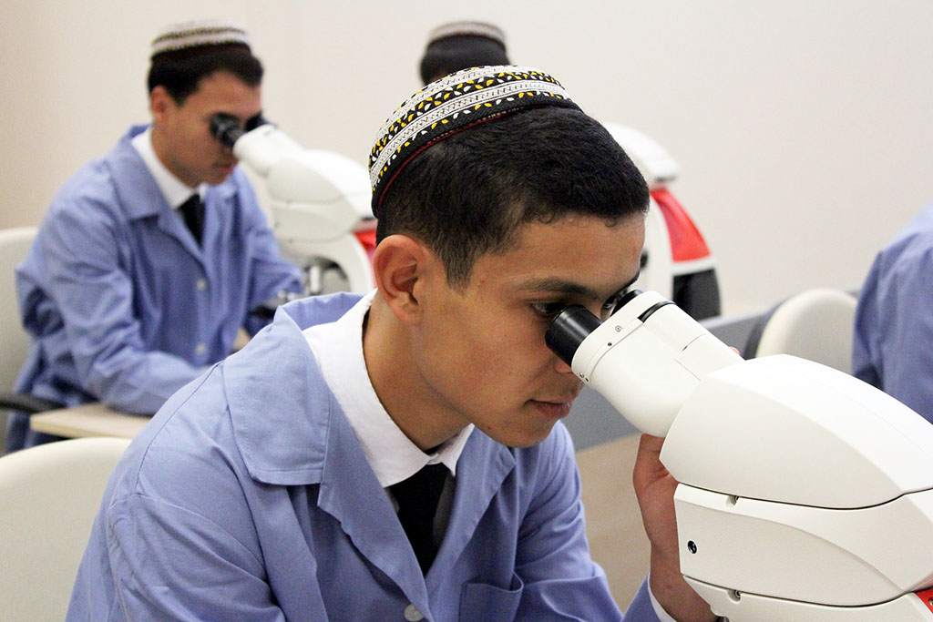 HNweGI-niň talyplary-patent alan ylmy işleriň awtorlary