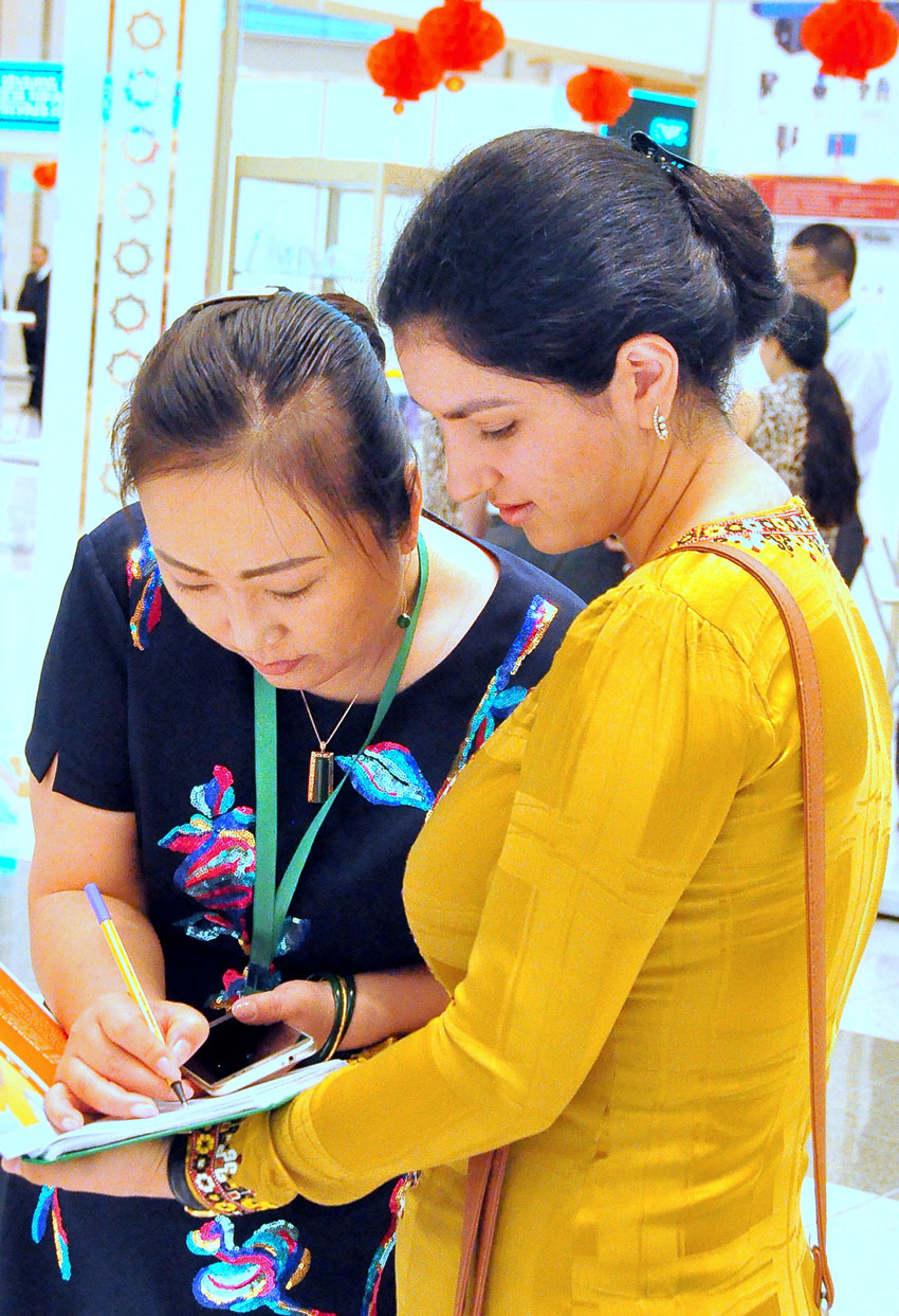 First specialized show of Chinese products opened in Ashgabat