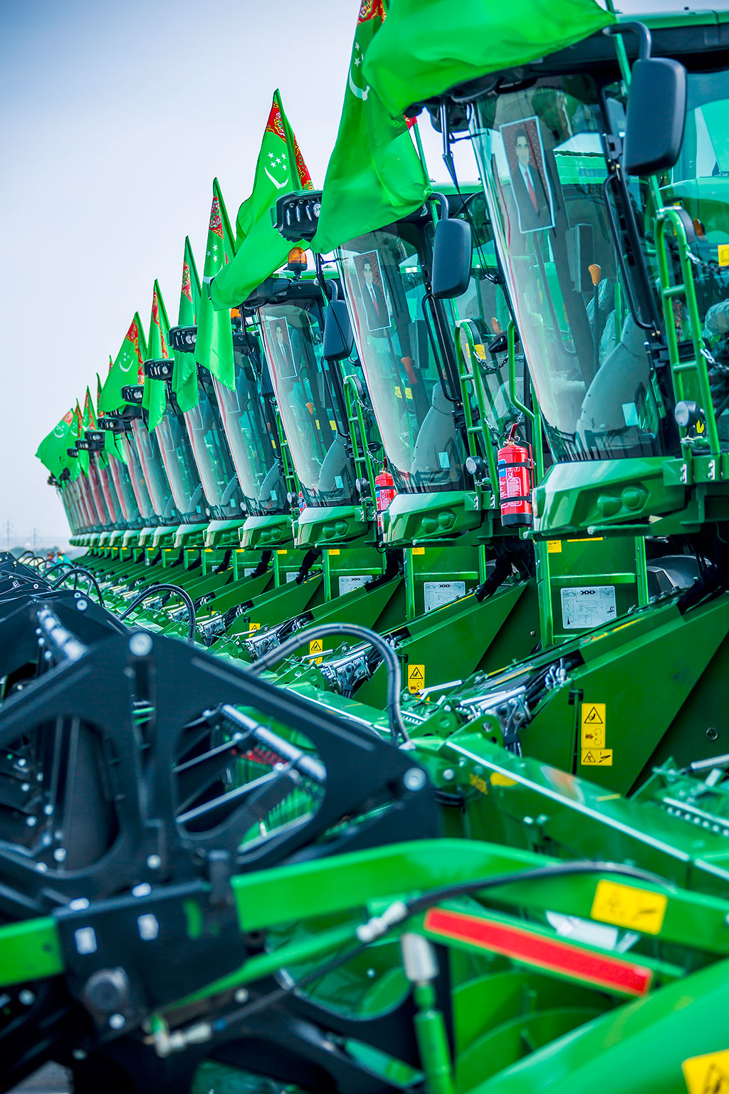Türkmen wekiliýeti «John Deere» kompaniýasynyň zawodlarynda boldular