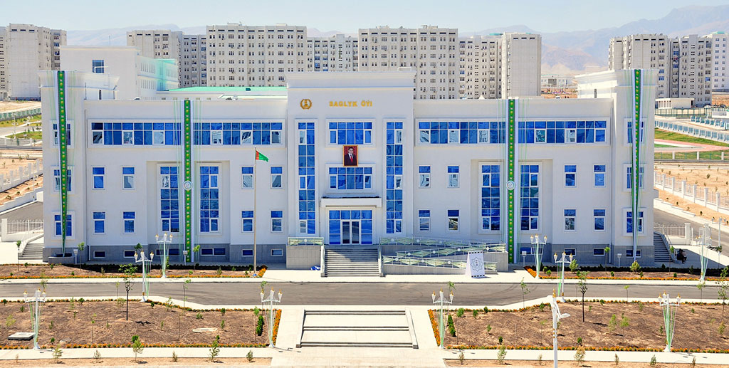 New Public Health House in Mir 7 living estate is equipped with medical hardware from the leading manufacturers