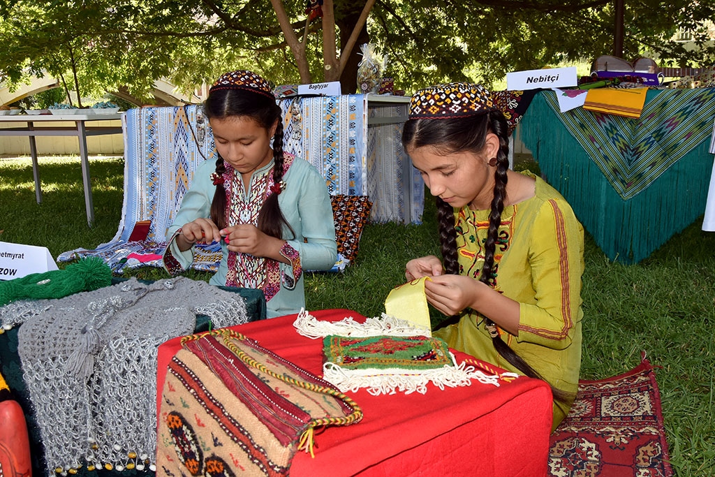 Çagalaryň tomusky dynç alyşy; sport, şadyýanlyk, döredijilik we ... täze bilimler