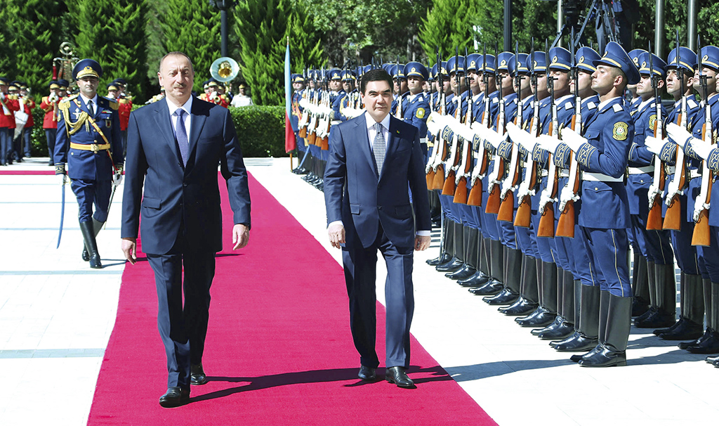 Türkmenistan we Azerbaýjan ikitaraplaýyn hyzmatdaşlygyň strategiki häsiýete eýedigini beýan etdiler