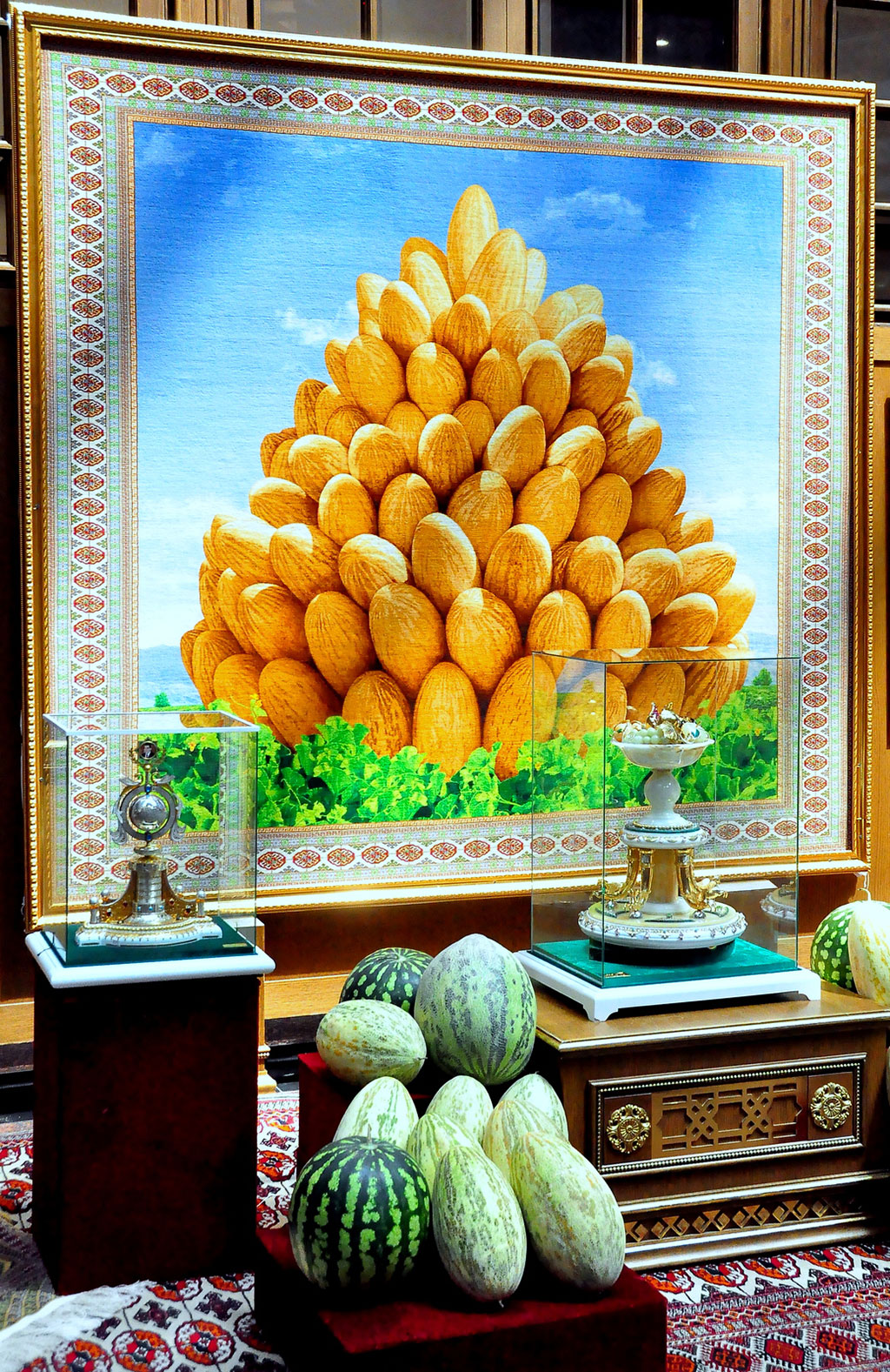 Дыня – главная героиня выставки, развёрнутой в Государственном музее