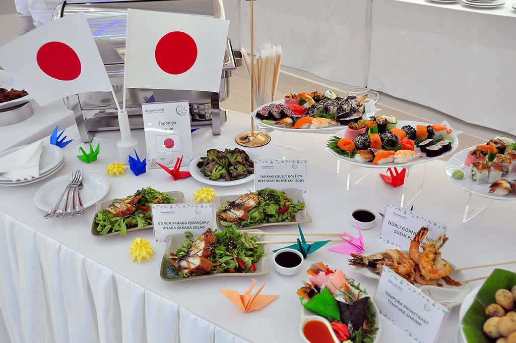 President Gurbanguly Berdimuhamedov visits “Dishes of 2017 Asian Games” exhibition