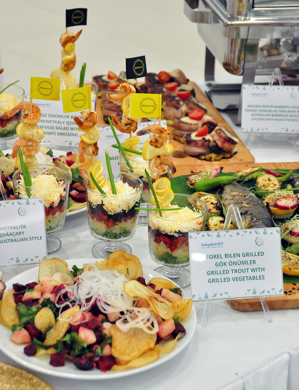 President Gurbanguly Berdimuhamedov visits “Dishes of 2017 Asian Games” exhibition