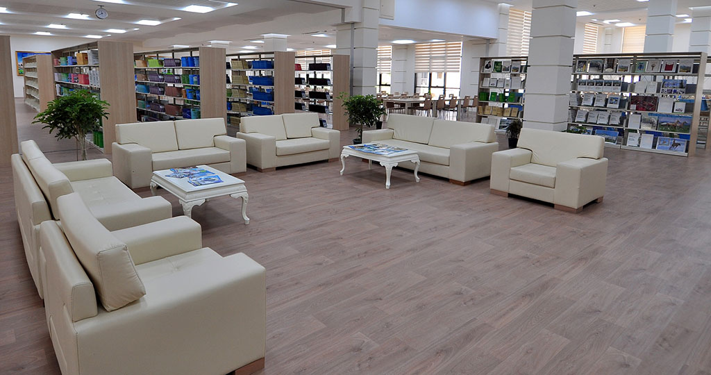 Bilimler we talyp ýaşlar güni täze bilim edaralarynyň açylmagy bilen beslendi